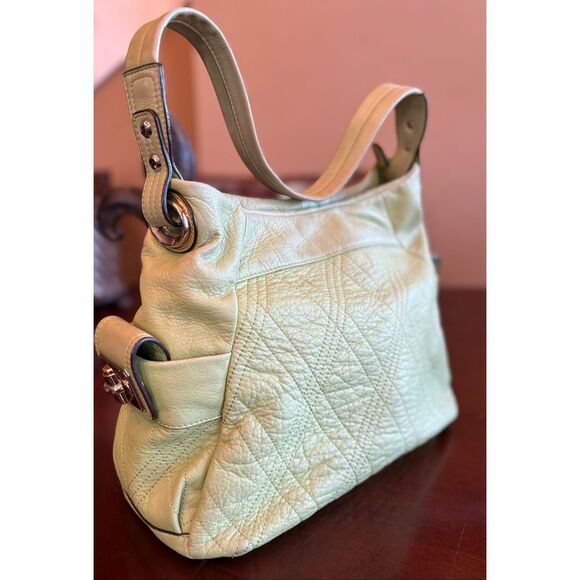 B. MAKOWSKY - Quilted Pebbled Leather Hobo Shoulder Bag in Celery - Like New! - Picture 6 of 16